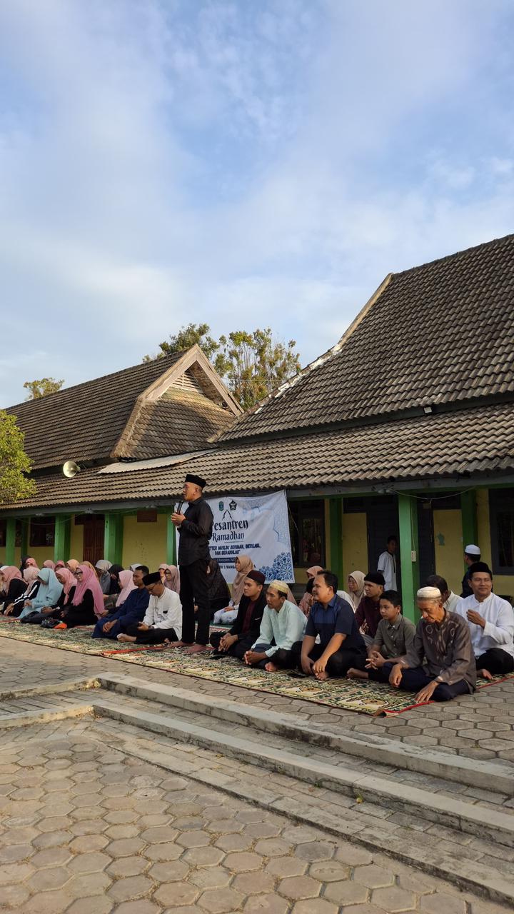 Penutupan Kegiatan Pesantren Kilat